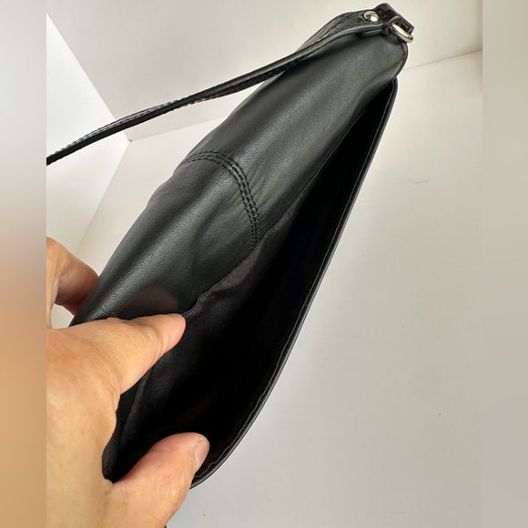 #22. Coach Ashley Mini Bag or Large Wrislet in Smooth Soft Leather, Black, EUC - Picture 6 of 7